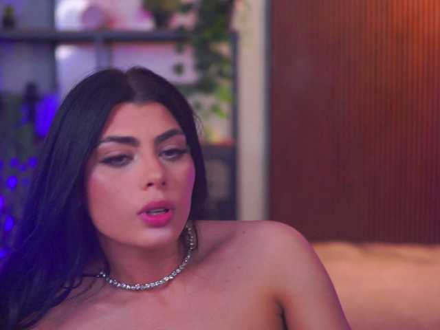 RavennaDArcy's BongaCams show and profile