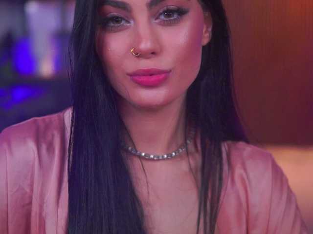 RavennaDArcy from BongaCams