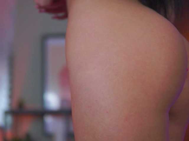 RavennaDArcy's BongaCams show and profile