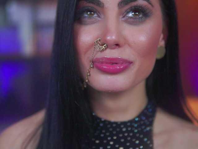 RavennaDArcy's BongaCams show and profile