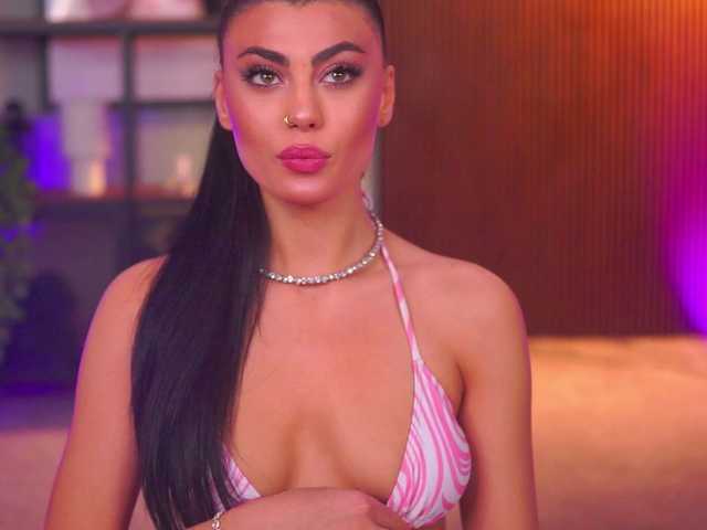 RavennaDArcy – webcam model profile photo