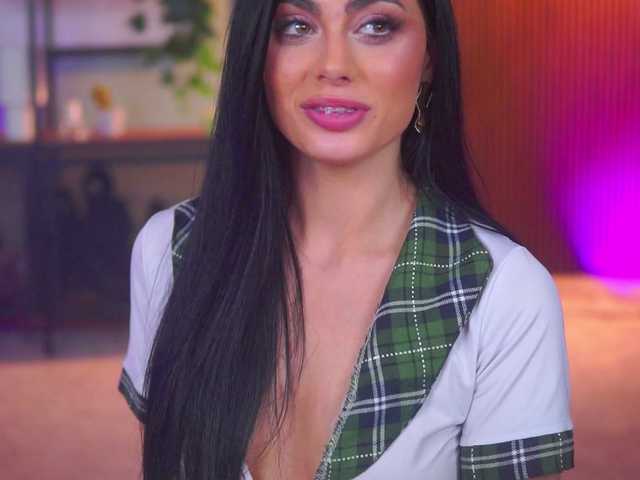 RavennaDArcy's BongaCams show and profile