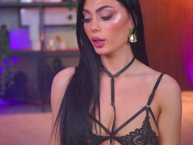 RavennaDArcy's BongaCams show and profile