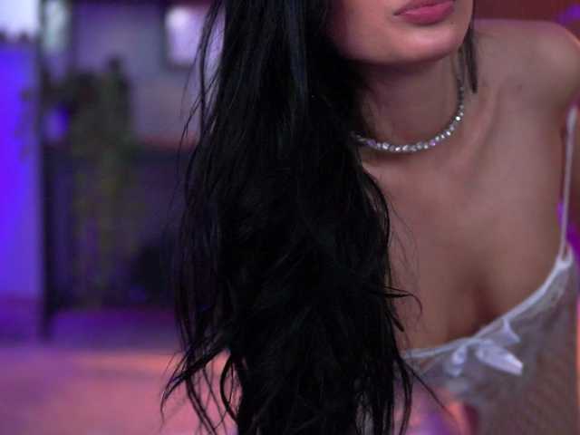 RavennaDArcy's BongaCams show and profile