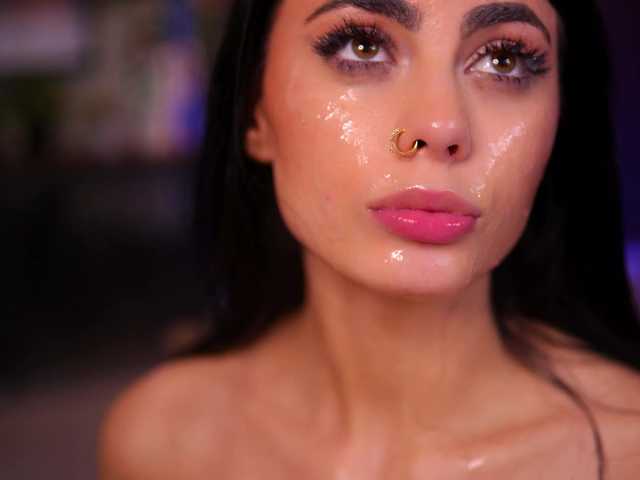 RavennaDArcy's BongaCams show and profile