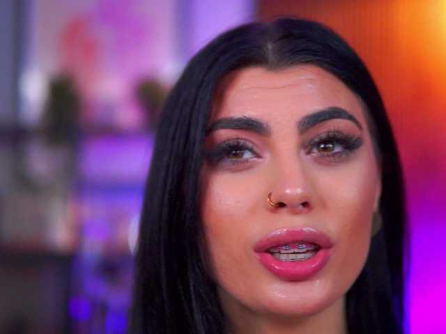 RavennaDArcy's BongaCams show and profile