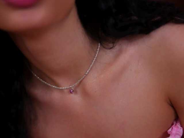 RavennaDArcy's BongaCams show and profile