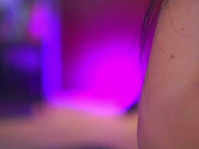 RavennaDArcy's BongaCams show and profile