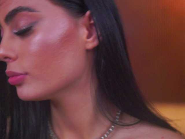 RavennaDArcy's BongaCams show and profile