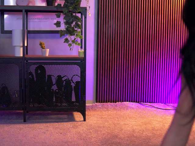 RavennaDArcy's BongaCams show and profile