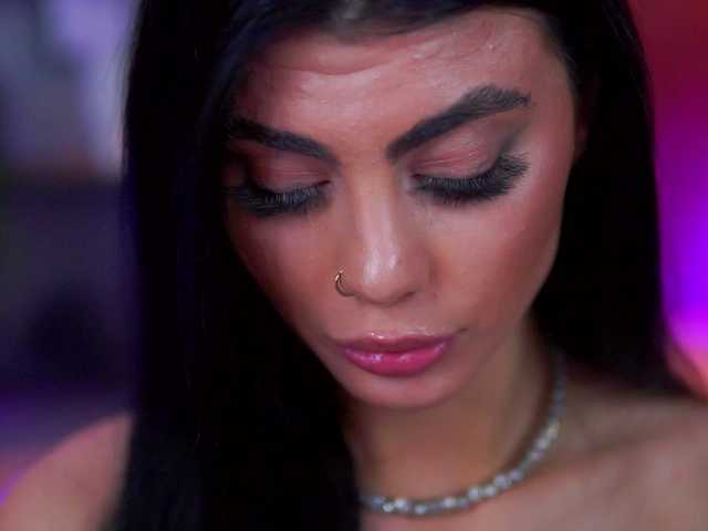 RavennaDArcy's BongaCams show and profile