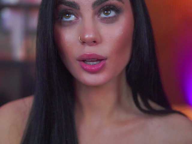 RavennaDArcy's BongaCams show and profile