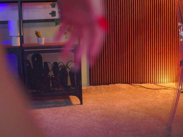 RavennaDArcy's BongaCams show and profile