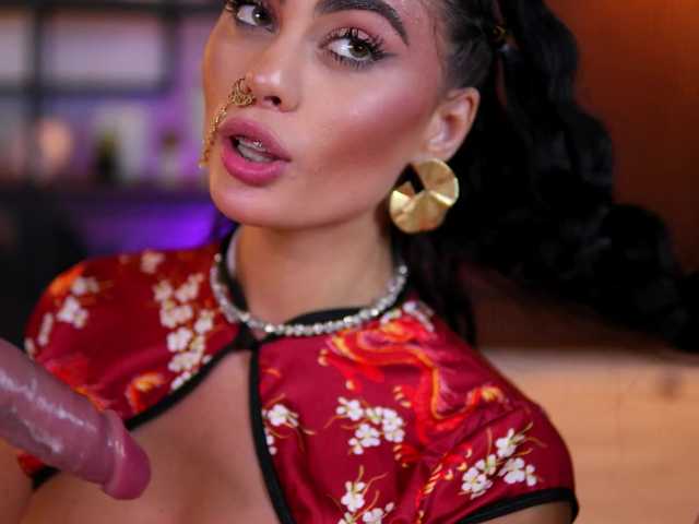 RavennaDArcy's BongaCams show and profile