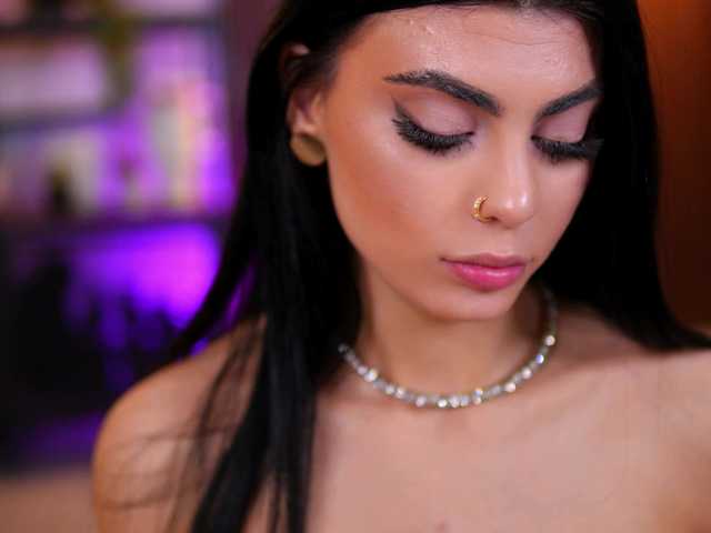 RavennaDArcy's BongaCams show and profile