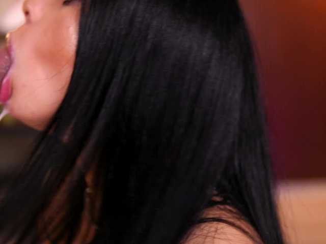 RavennaDArcy's BongaCams show and profile