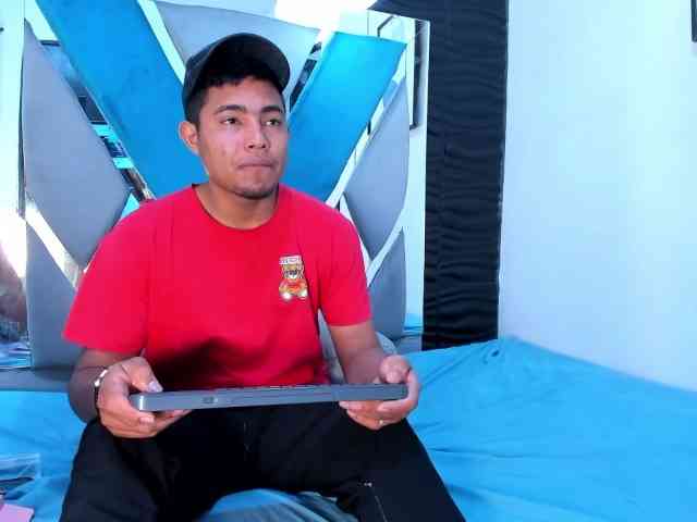 Naty-And-Maxx webcam