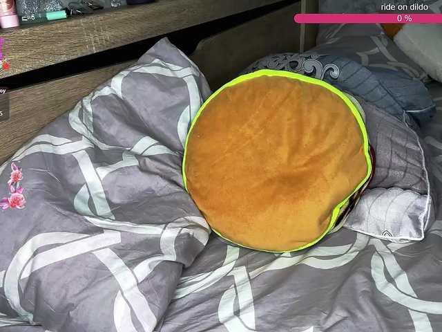 LiCoutch's BongaCams show and profile