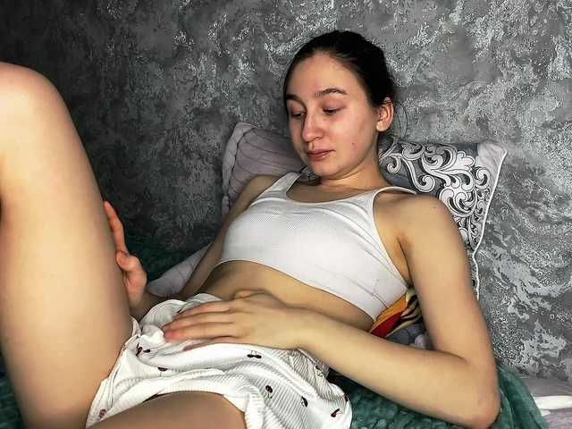 LiCoutch's BongaCams show and profile