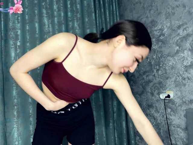 LiCoutch's BongaCams show and profile