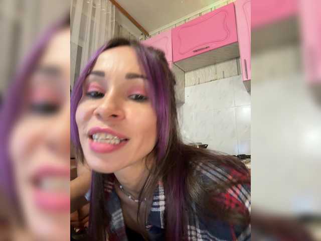 VIP17CoupleDream's BongaCams show and profile