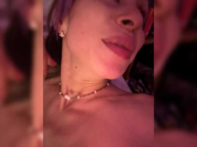 VIP17CoupleDream's BongaCams show and profile