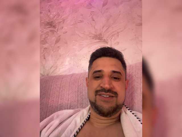 VIP17CoupleDream's BongaCams show and profile