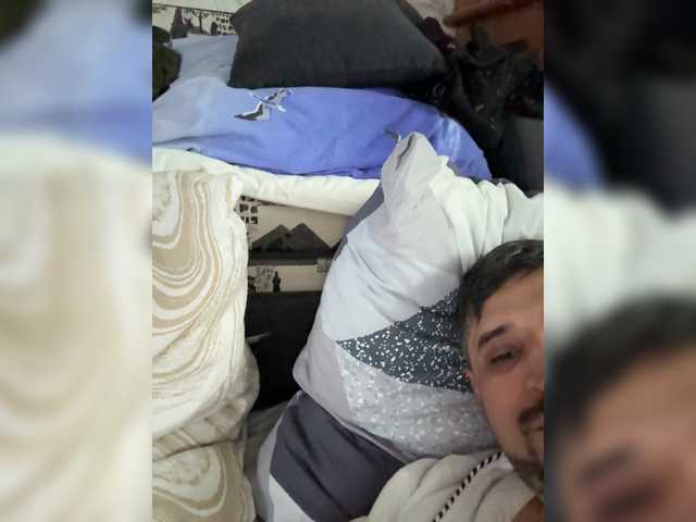 VIP17CoupleDream's BongaCams show and profile