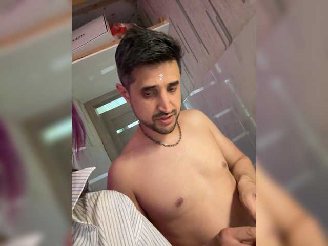 VIP17CoupleDream's BongaCams show and profile