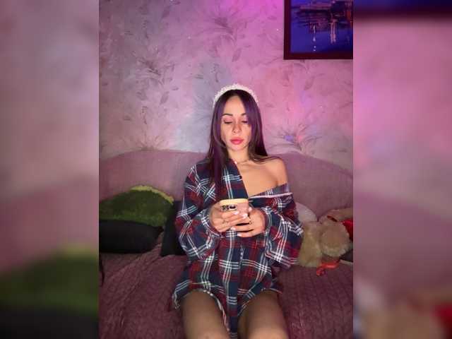 VIP17CoupleDream's BongaCams show and profile