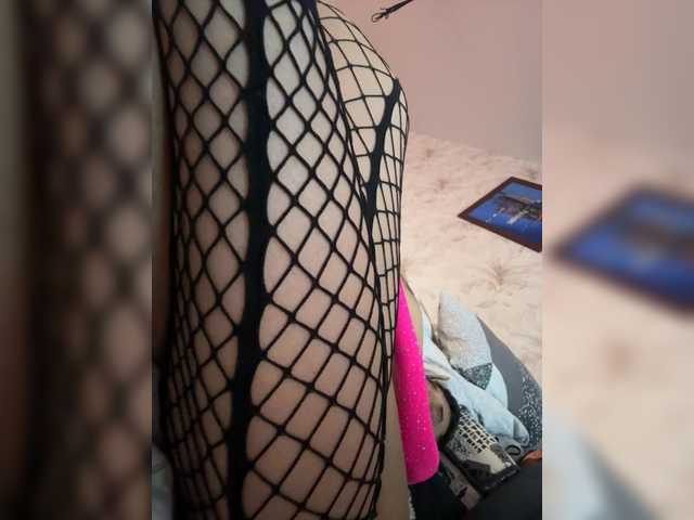 VIP17CoupleDream's BongaCams show and profile