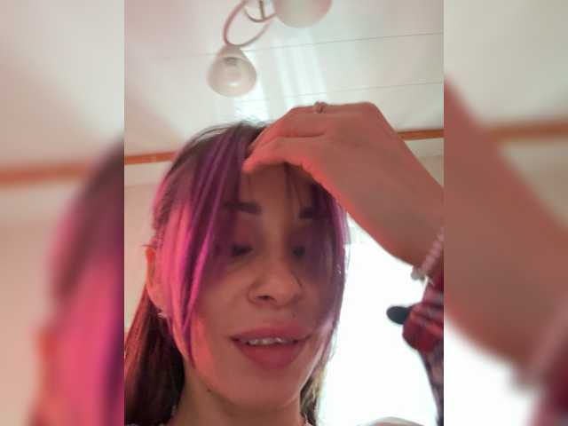 VIP17CoupleDream's BongaCams show and profile