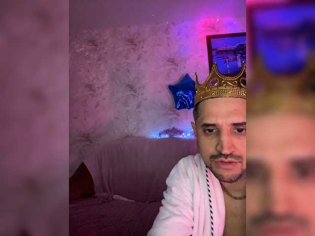 VIP17CoupleDream's BongaCams show and profile