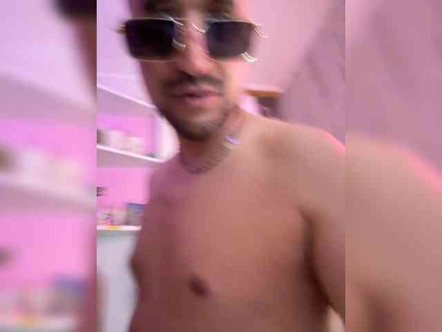 VIP17CoupleDream webcam