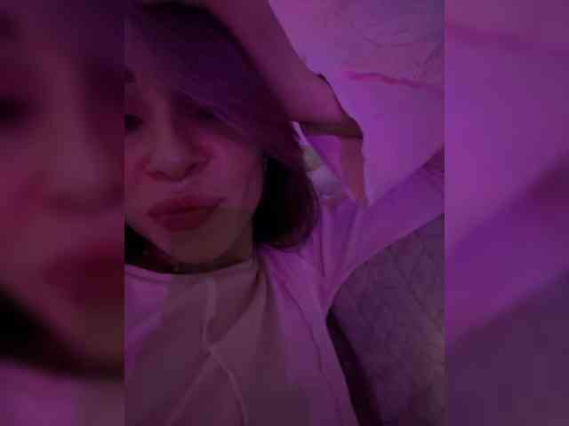 VIP17CoupleDream webcam