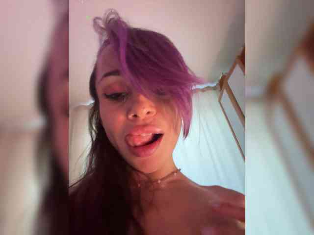 VIP17CoupleDream webcam