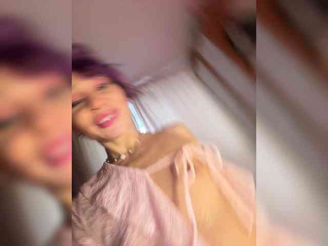 VIP17CoupleDream webcam