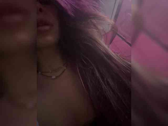 VIP17CoupleDream webcam