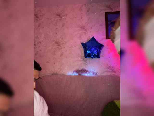 VIP17CoupleDream webcam