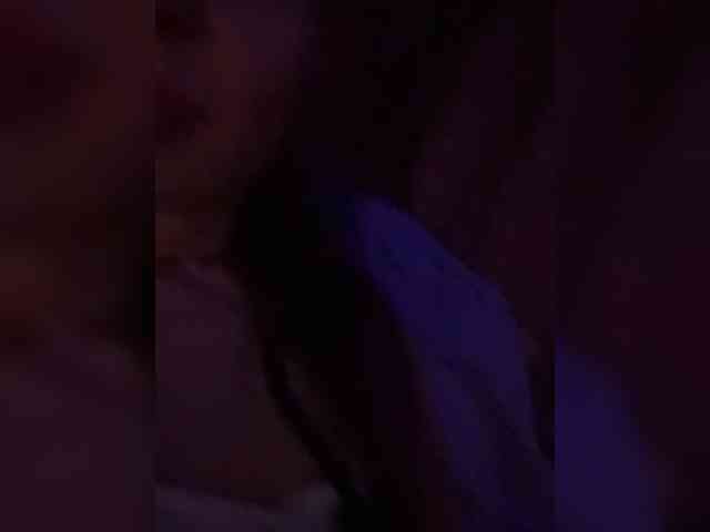 VIP17CoupleDream webcam