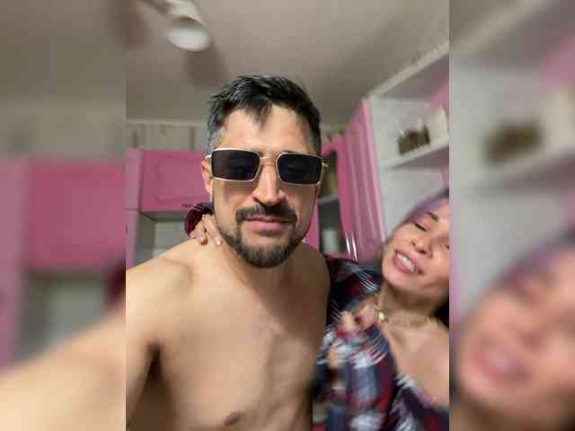 VIP17CoupleDream webcam