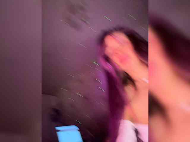 VIP17CoupleDream webcam