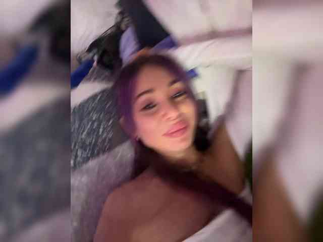 VIP17CoupleDream Live Webcam on BongaCams