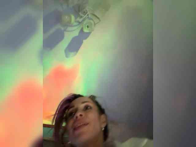 VIP17CoupleDream webcam