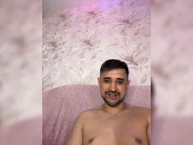 VIP17CoupleDream webcam