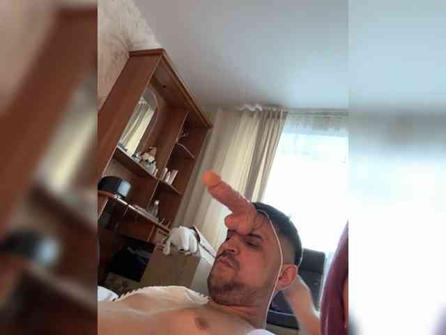 VIP17CoupleDream webcam