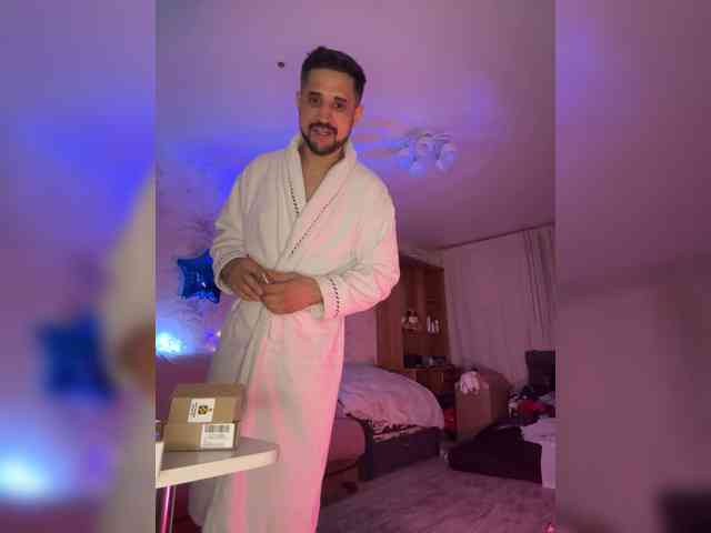 VIP17CoupleDream webcam