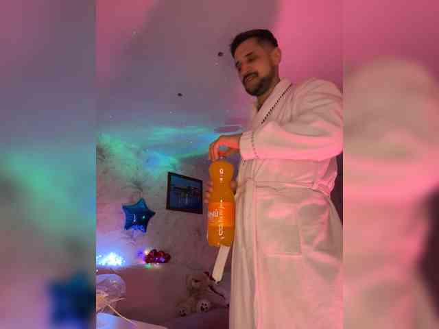 VIP17CoupleDream webcam