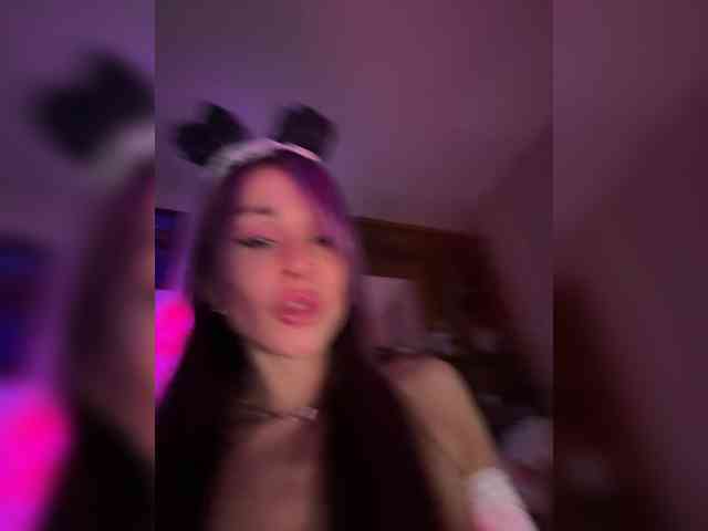 VIP17CoupleDream webcam