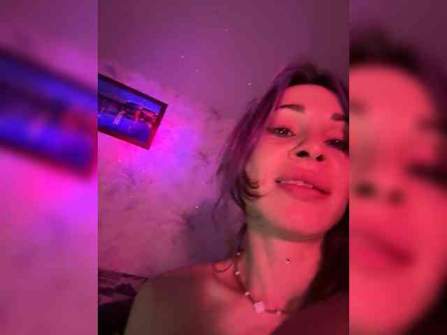 VIP17CoupleDream webcam